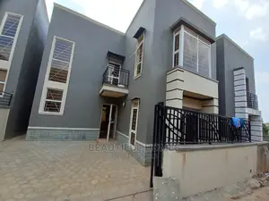 Furnished 4bdrm Duplex in Kira Tarmack for Sale