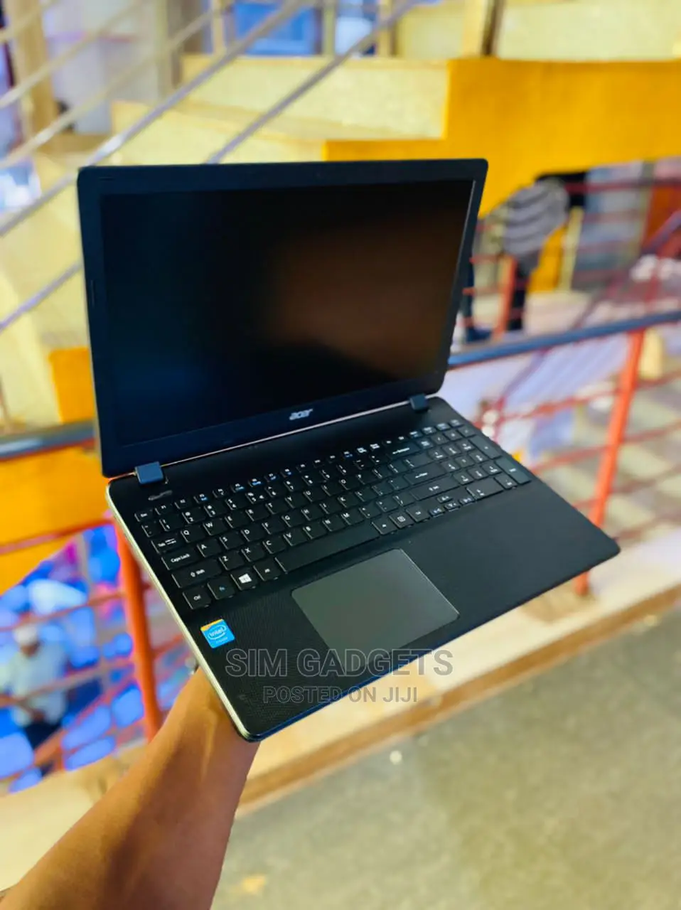 Laptop Acer Aspire 1400 4GB Intel Celeron HDD 500GB