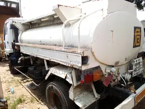 Isuzu Truck