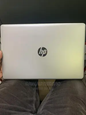 Laptop HP 15 4GB Intel Core I3 HDD 1T