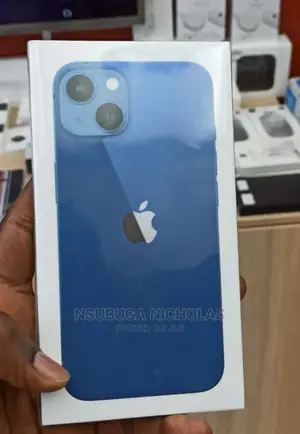 New Apple iPhone 13 128 GB Blue