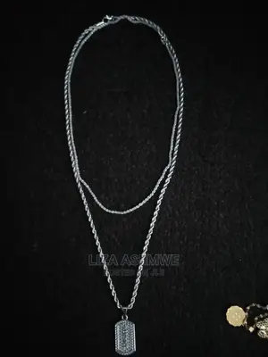 Men's Double Simple Chains Available With a Unique Pendant
