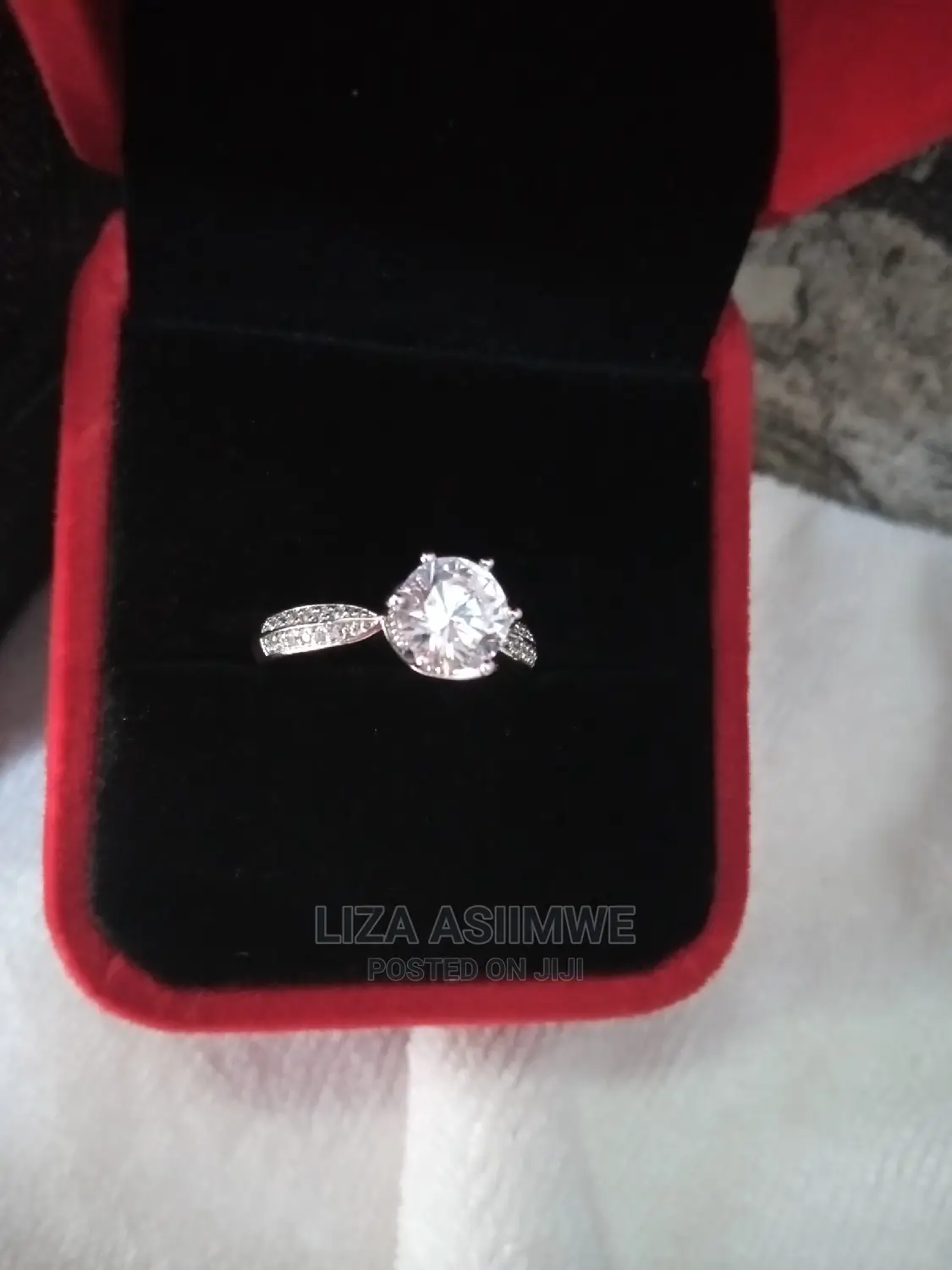 Quality Engagement Rings Available With the Ring Box