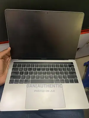 Laptop Apple MacBook 2019 8GB Intel Core I5 SSD 256GB
