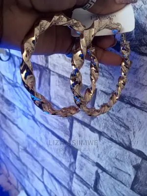 Round Danglars Available
