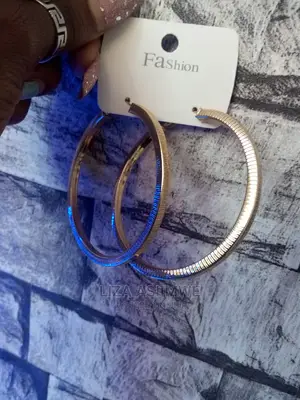Round Unique Danglars Available