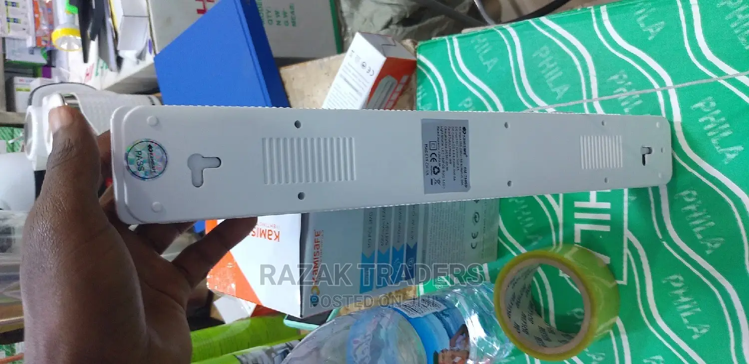 Kamisafe KM-7605D LED Rechargeable Lamp