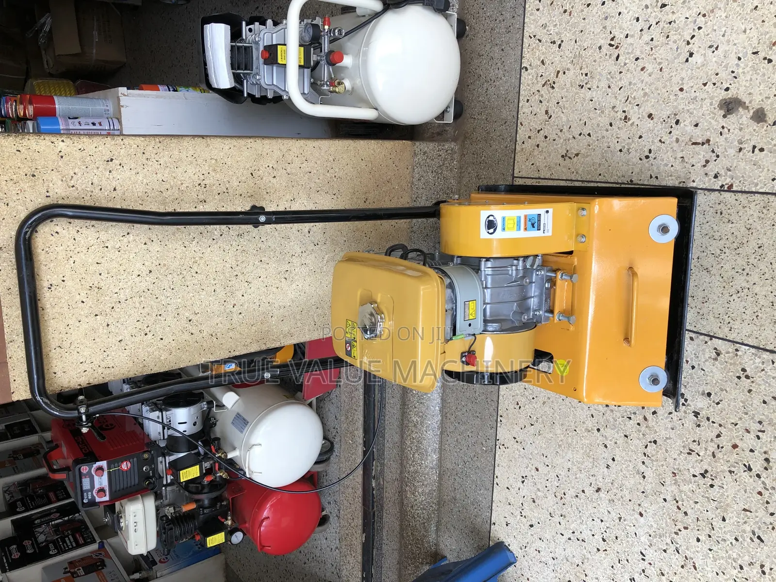 Plate Compactor C90 Robbin