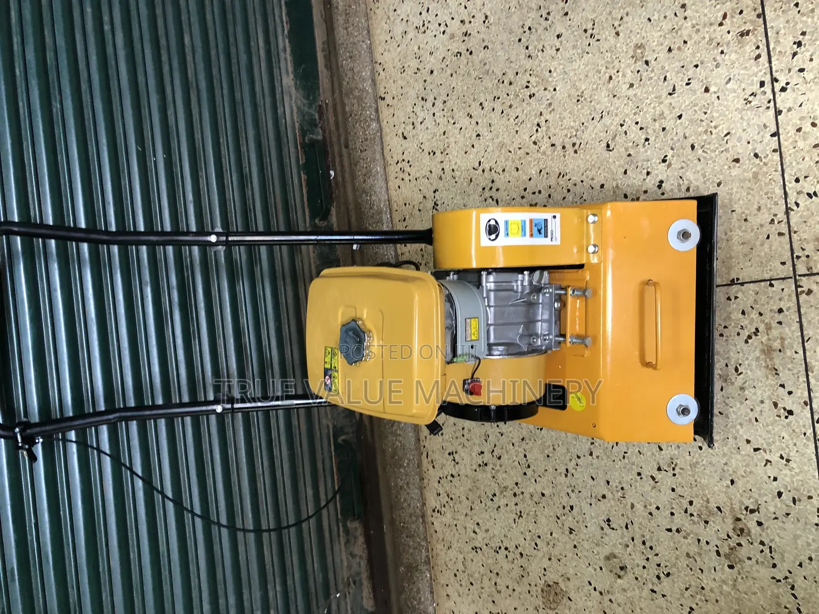 Plate Compactor C90 Robbin