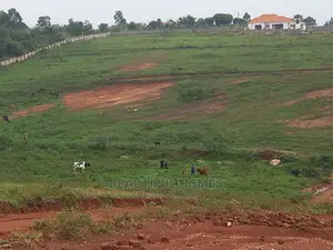 100*100 in Kasangati Gated Neigborhood,Quicksell