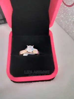 Engagement Rings Available With the Ring Box It's Self