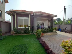 Furnished 4bdrm House in Kira Posh for sale