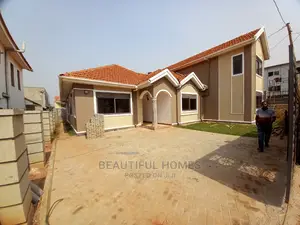 Furnished 4bdrm Duplex in Kira Rich Area for Sale