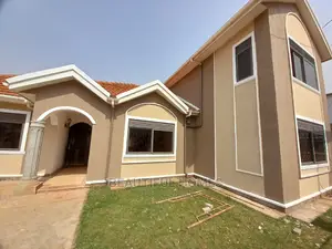 Furnished 4bdrm Mansion in Kira Magnifiscent for Sale