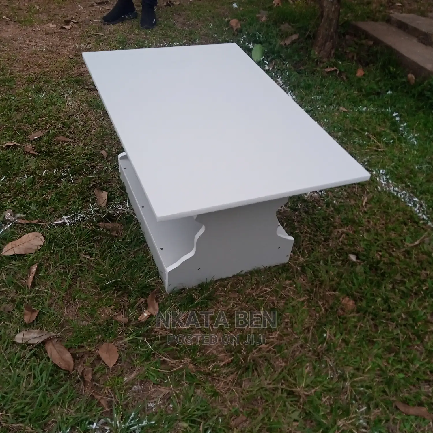 White Simple Center Table