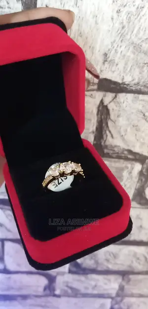 Engagement Rings Available With the Ring Box It's Self