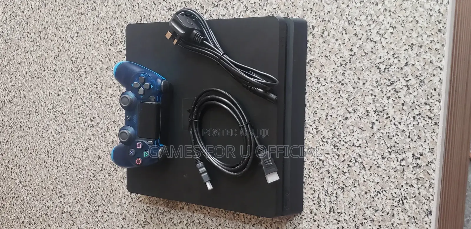 Ps4 Slim Console 1 Pad