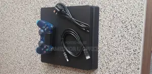 Ps4 Slim Console 1 Pad