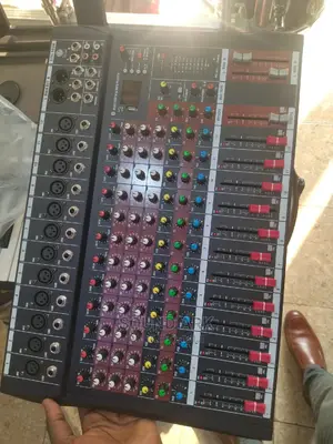 Live Console Mixer