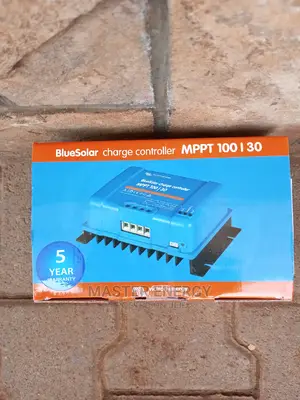 100/30a Victron MPPT Controller