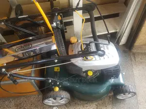 Honda Lawn More Engine Grass Cutter