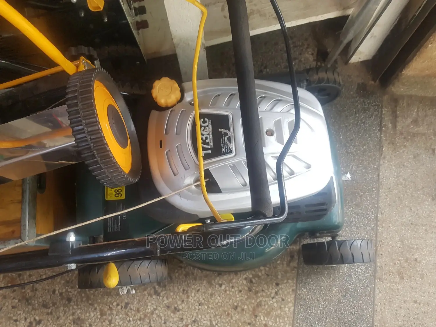 Honda Lawn More Engine Grass Cutter