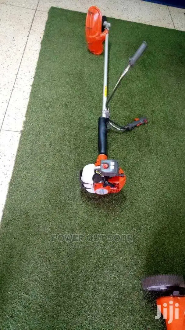 Husqvarnar 143r Heavy Duty Brushcutter
