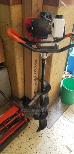 Earth Auger Machine/Poll Hole Drilling