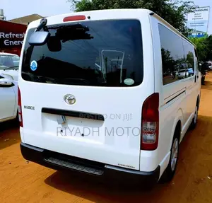 Toyota Hiace 2013 SV Premium White