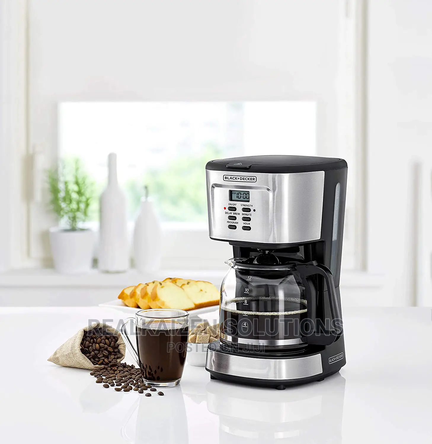 BLACK + DECKER LCD Display Programmable Coffee Maker