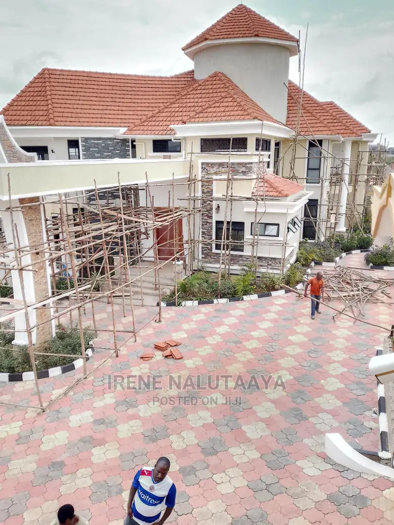 Constuction