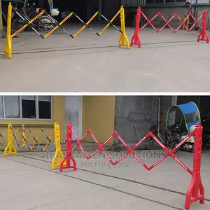 Mobile Fence Retractable Plastic Crowd Control Barrier 250cm