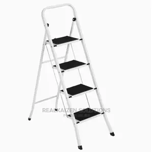 Portable 2 3 4 Step Foldable Anti Slip 150kg Steel Ladder