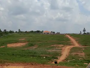 Kasangati Gated Estate 100 by 100 on Market