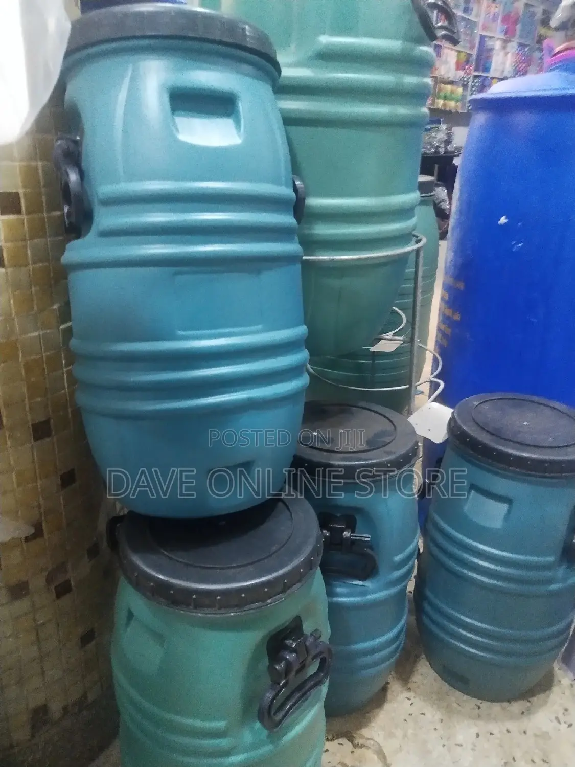 Water Tanks With Taps