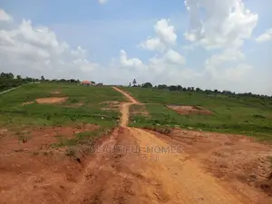 100/100 at Kasangati Gated Neihborhood ,Quicksale