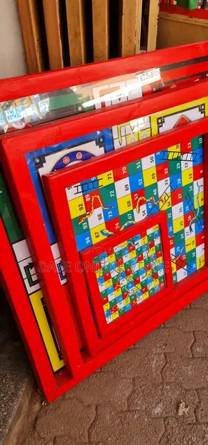 Snakes and Ladder Board Game