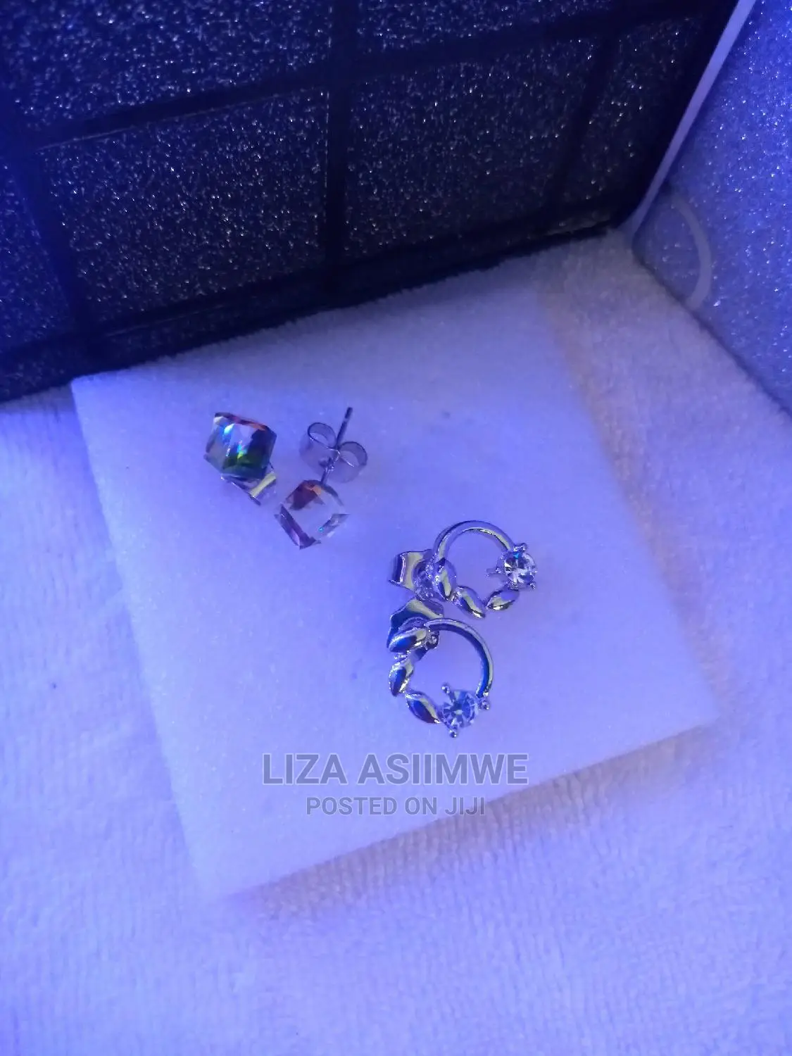 Simple Earpins Available