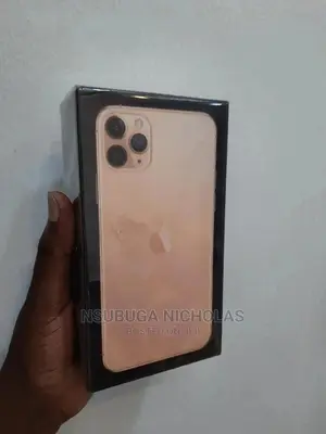 New Apple iPhone 11 Pro Max 64 GB Gold