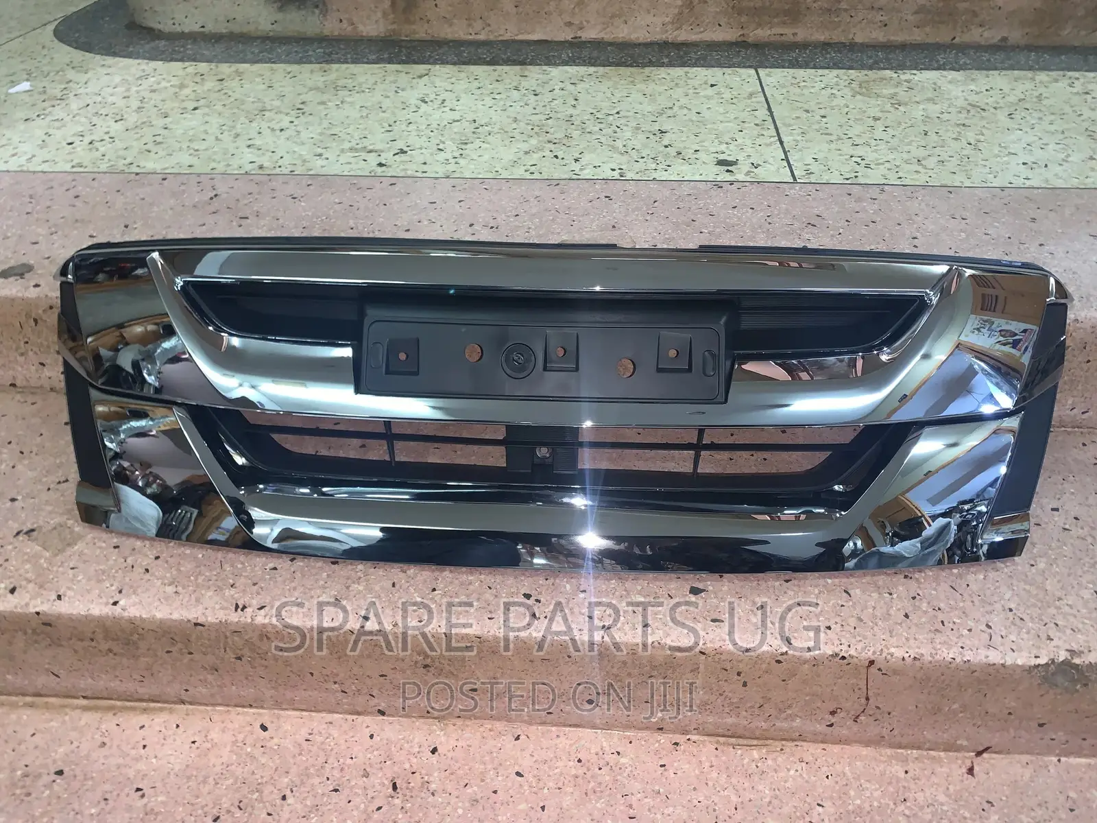 Isuzu Dmax 2016 - 2019 Grilles