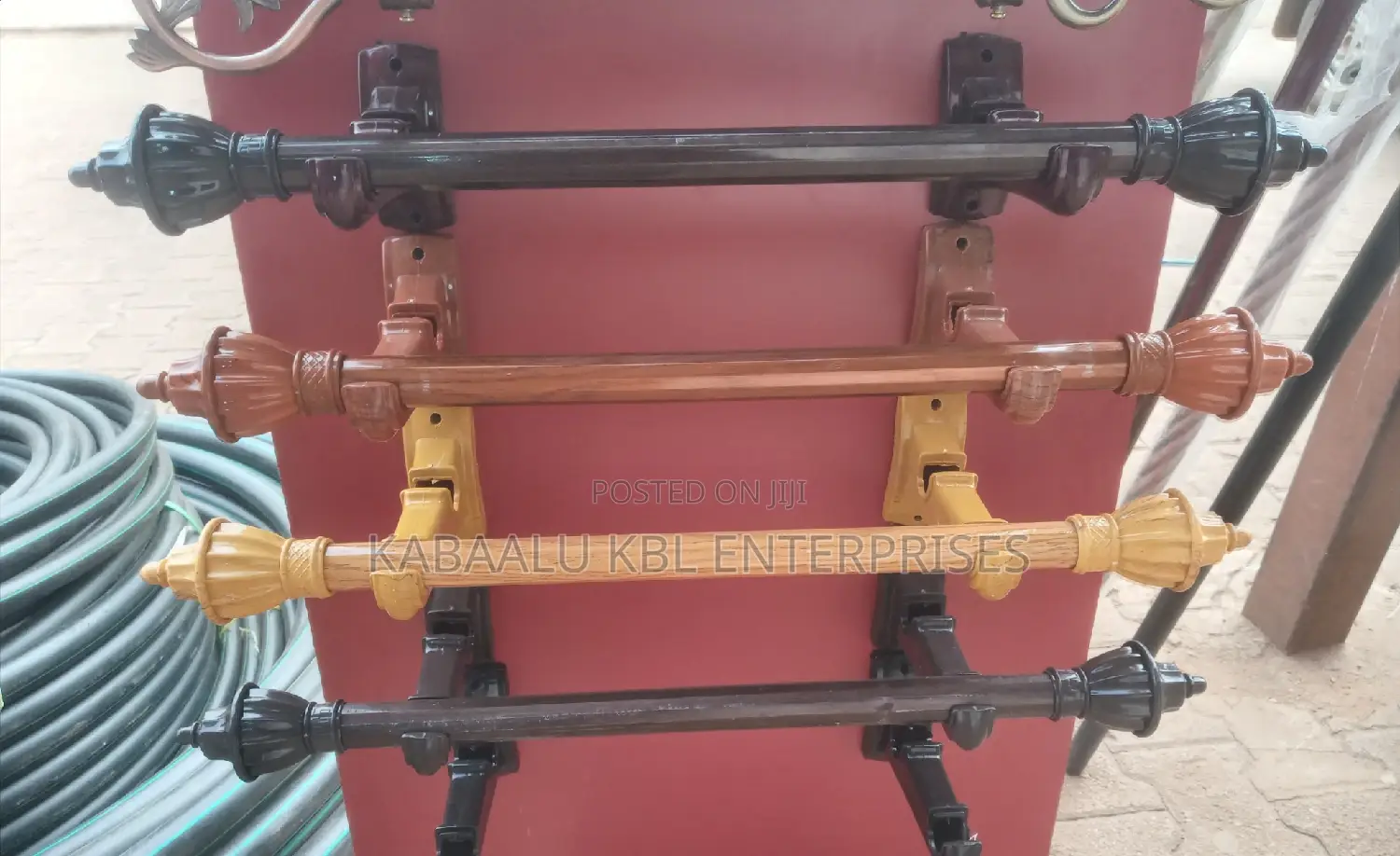 Curtain Rods/Poles (Plastic)