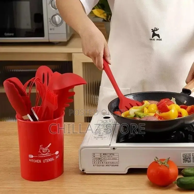 12pcs Wood Hand Silicone Kitchen Ware