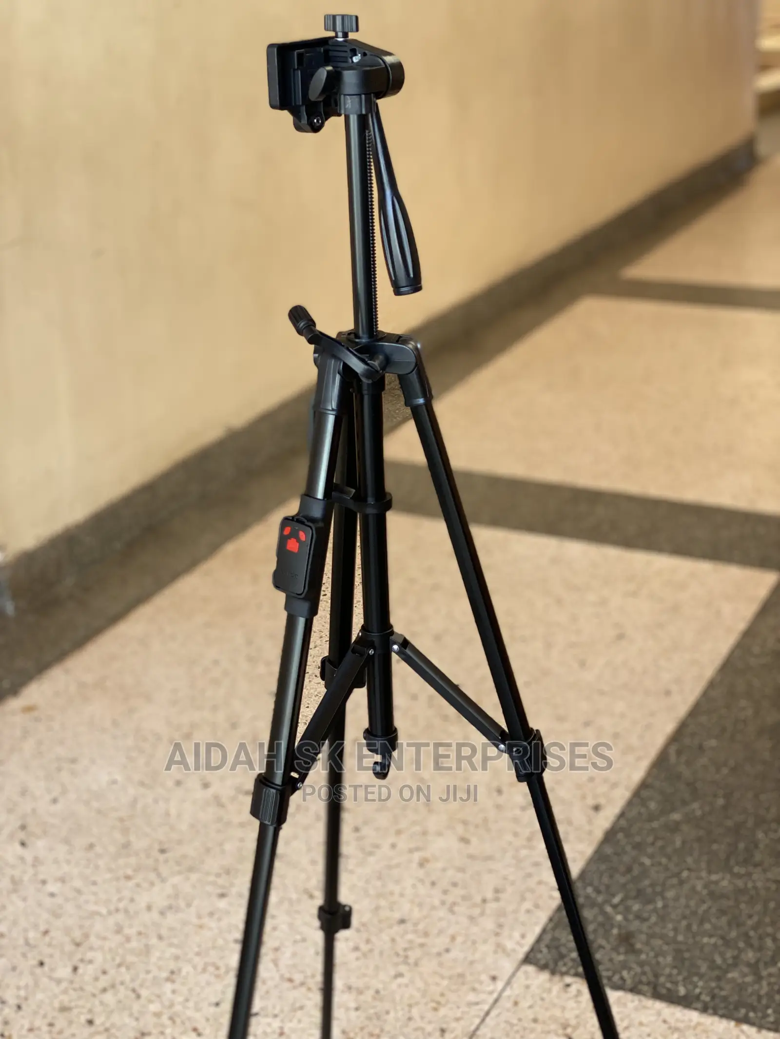 Dc- 500 Portable Tripod