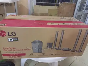 Lg Home Theater With 4 Tall Boys