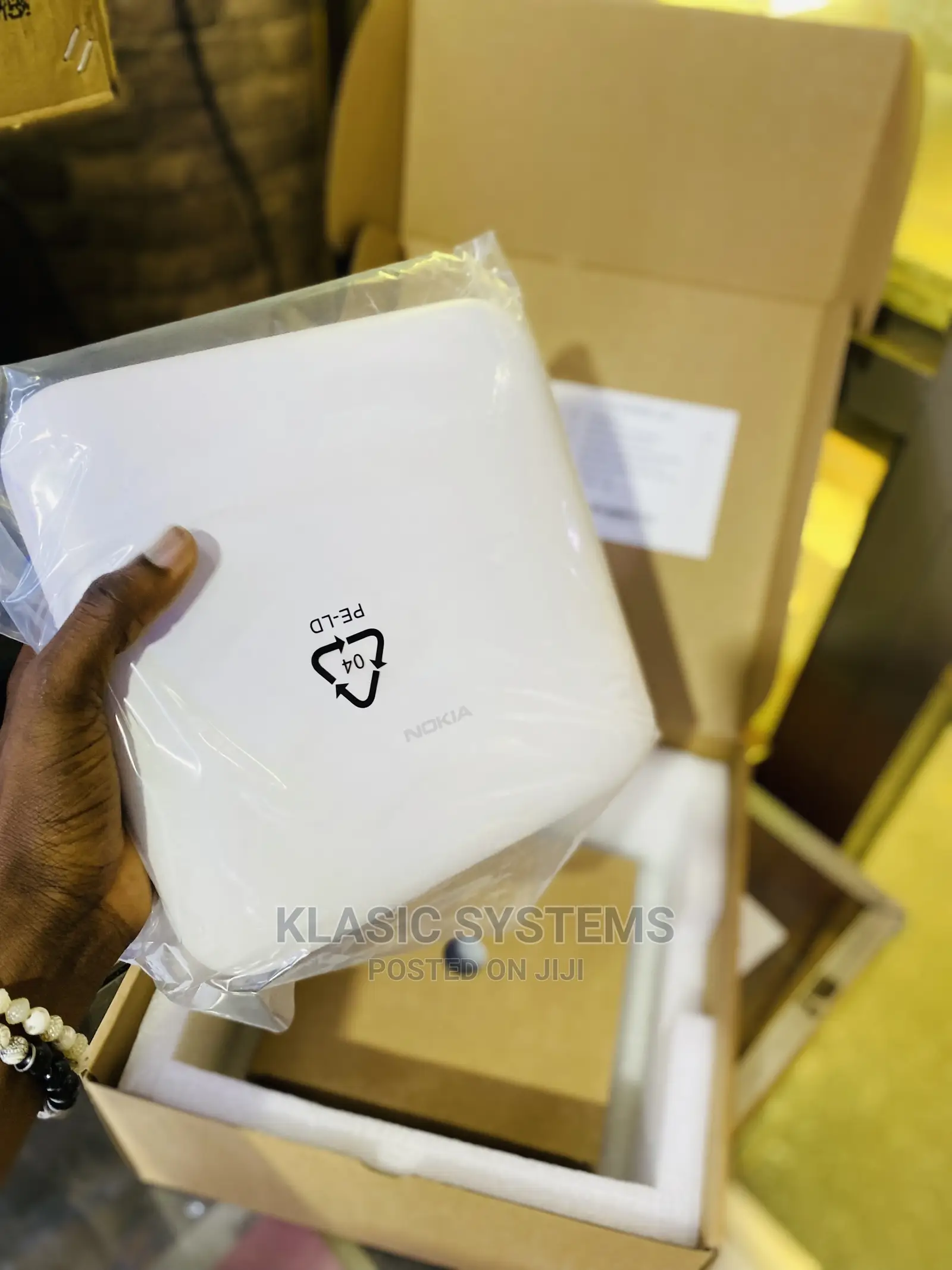 Outdoor Unlocked Router