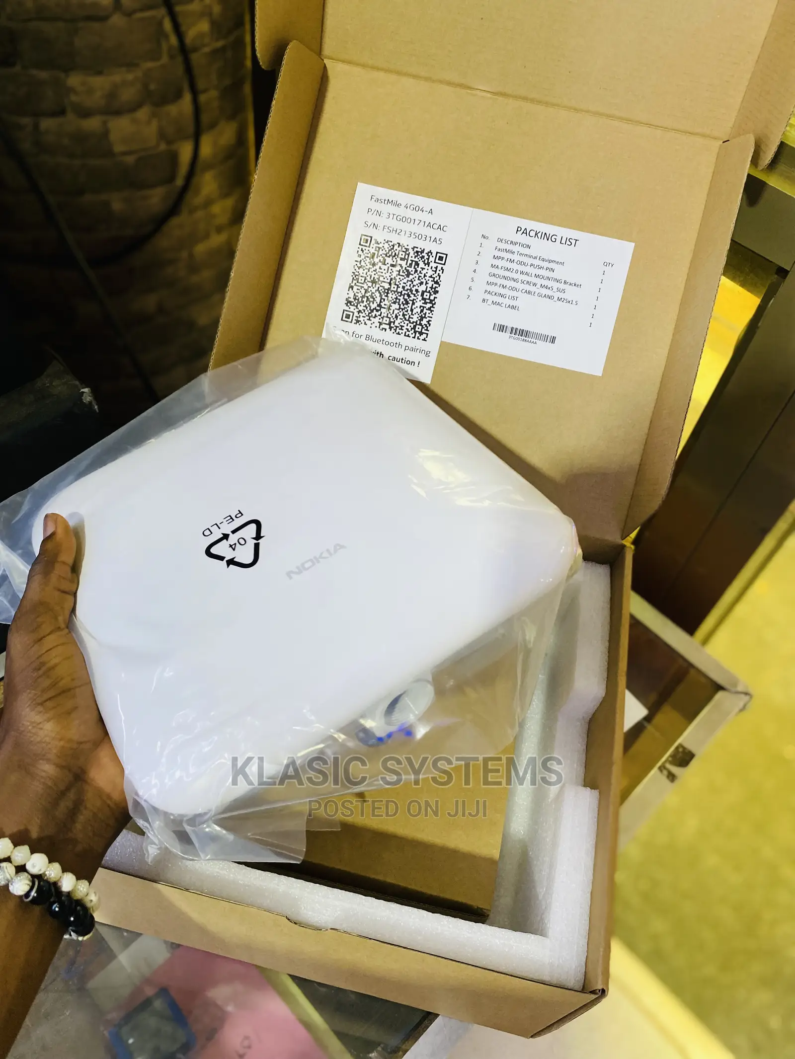 Outdoor Unlocked Router