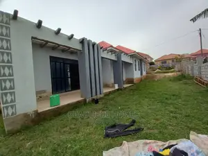 4bdrm House in Kira for Sale