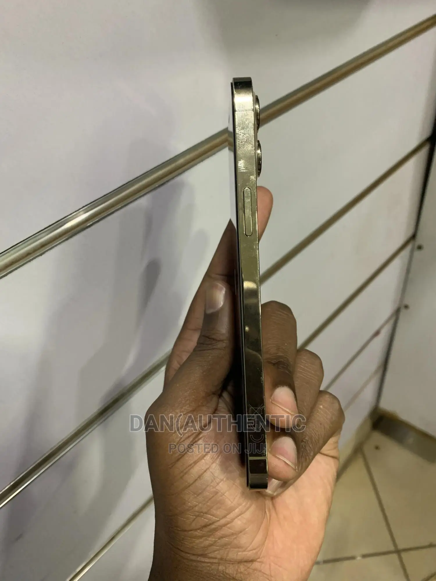New Apple iPhone 12 Pro Max 256 GB Gold