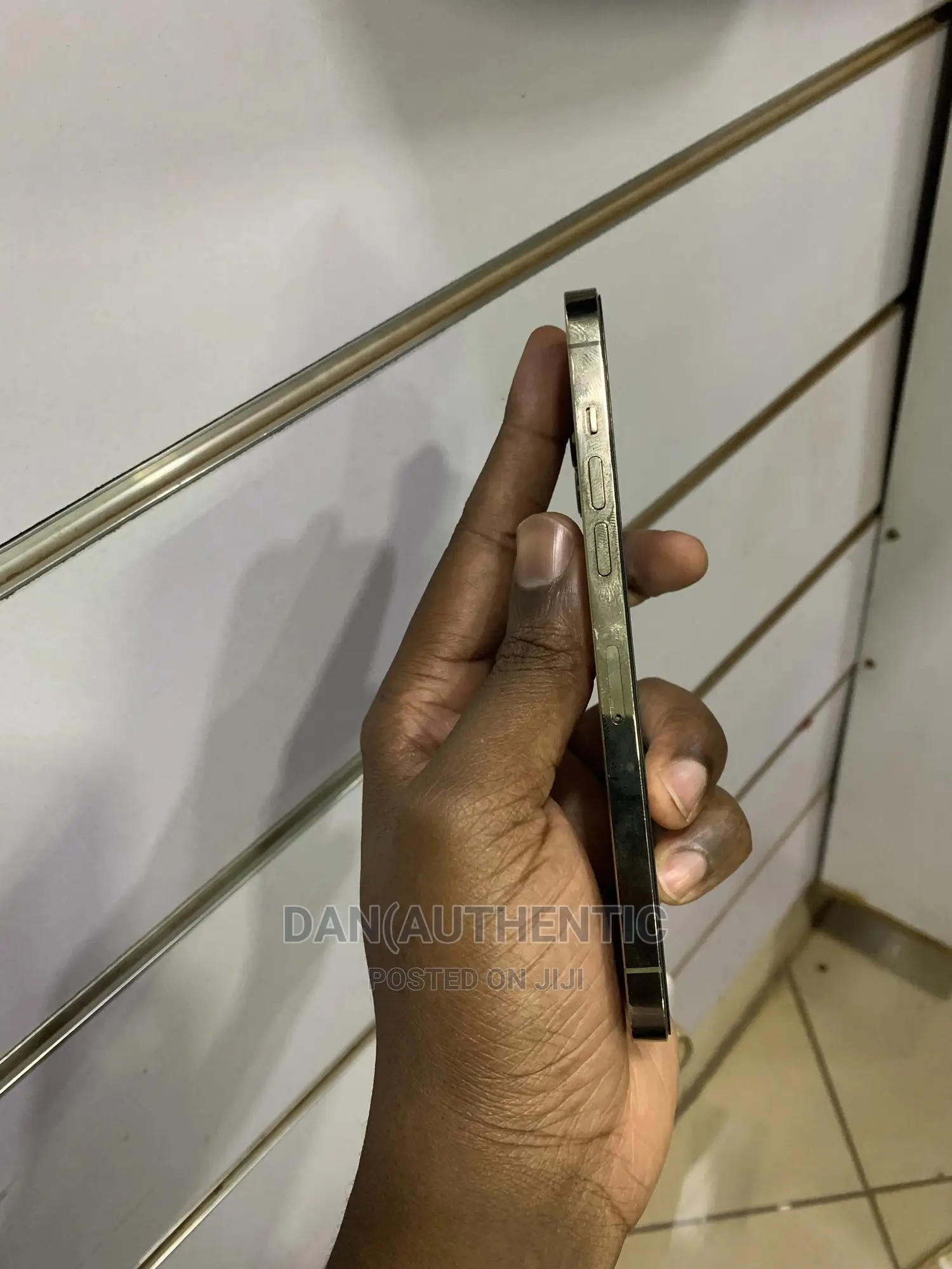 New Apple iPhone 12 Pro Max 256 GB Gold