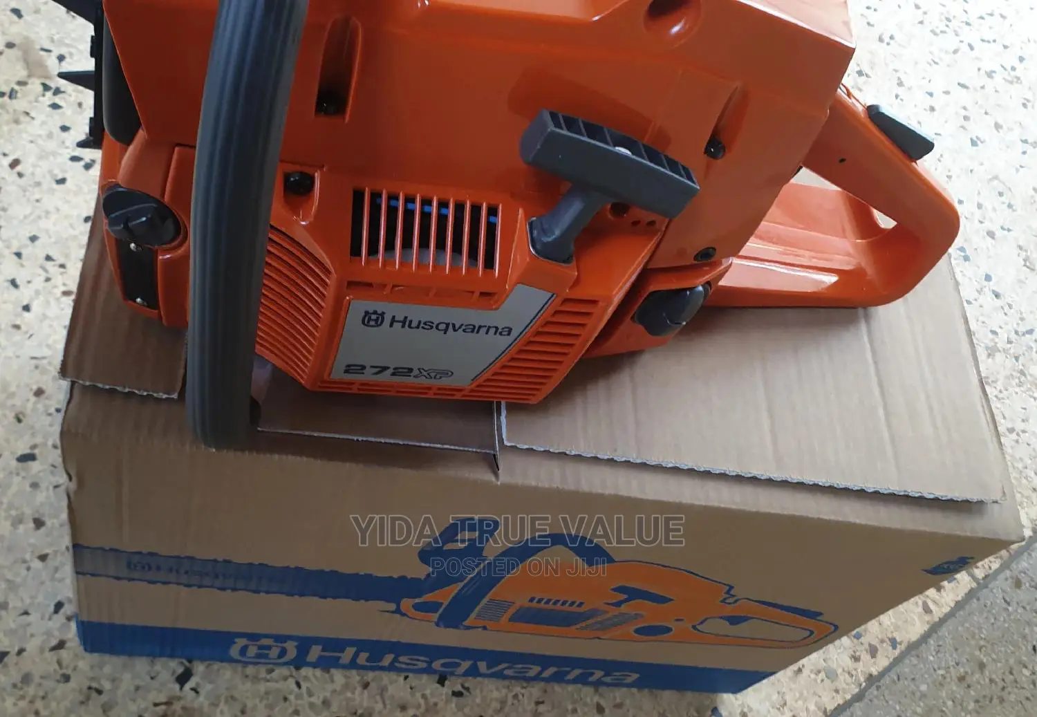 Brazil Husquarna 272 Chain Saw